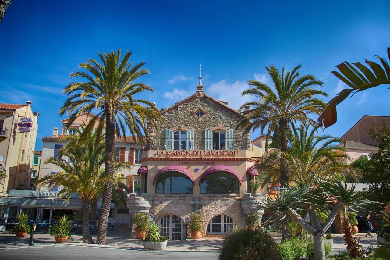 Residence Le St James Льо Лаванду Екстериор снимка